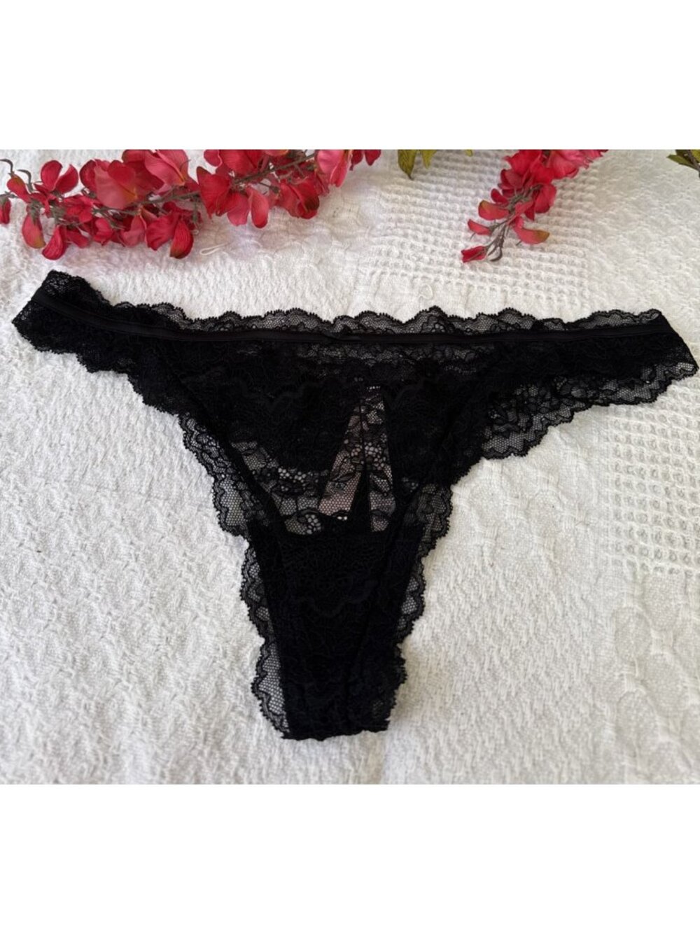 VICTORIA'S SECRET L BLACK DREAM ANGELS LACE WIDE STRAPS STRING THONG PANTIES NWT